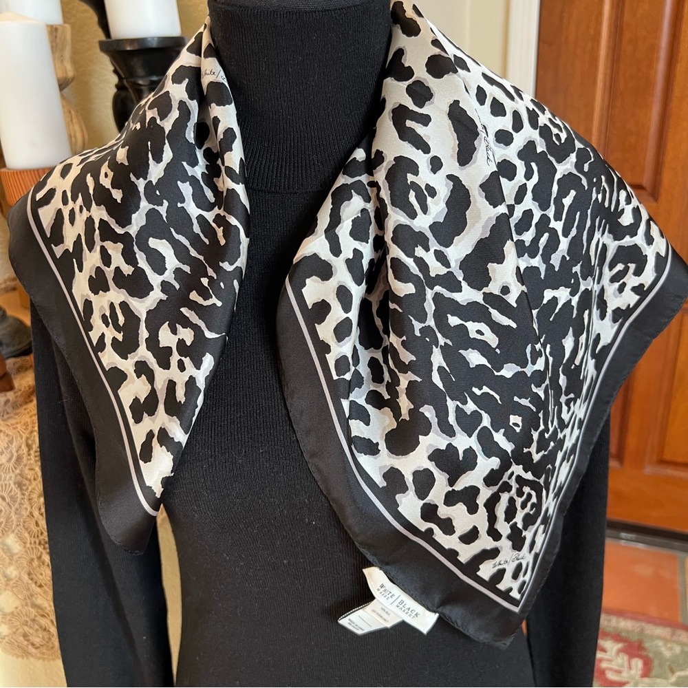 White House Black Market 26” Square 100% Silk Animal Print Scarf - Picture 1 of 5